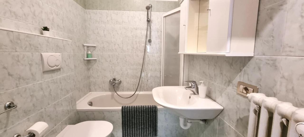 Guesthouse Tree Rooms Industrial Bergamo Luaran gambar